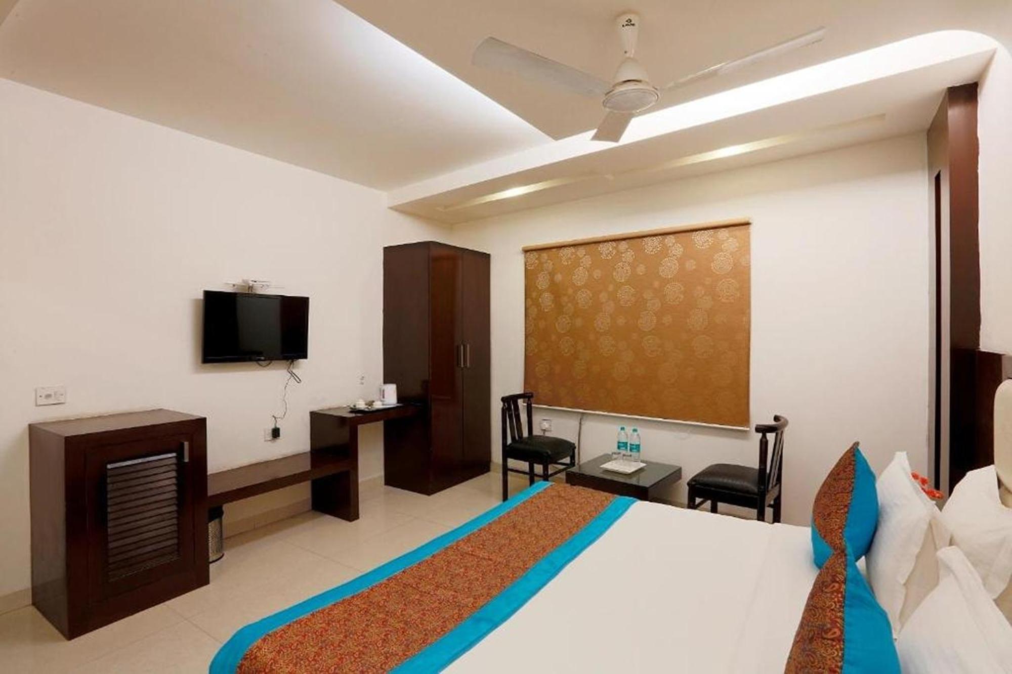 Hotel Anand Lok Inn Mahipalpur, Igi Delhi Airport New Delhi Luaran gambar
